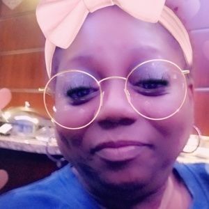 Meet your Posher, Yvonne